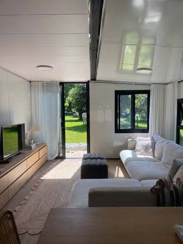  Wanbang expandable container house &mdash; wing folded vs expanded